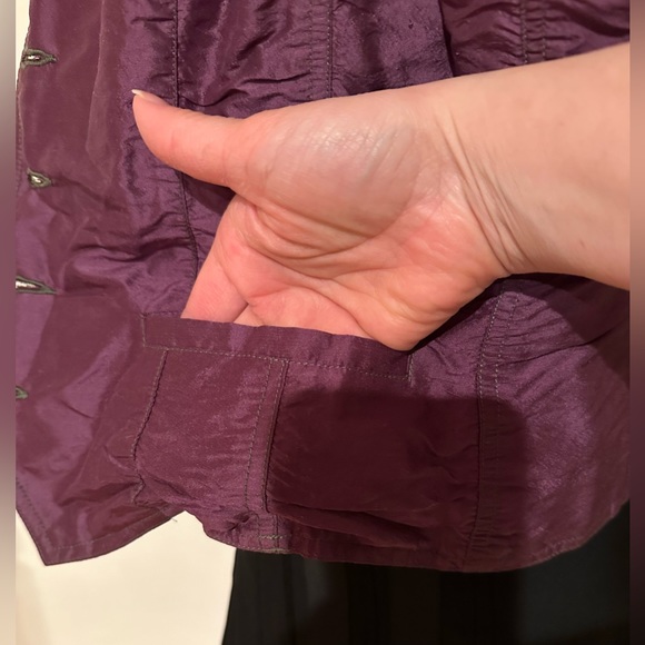Areli Collection Purple Green NWT Reversible Button Down Blouse Sz 10. 100% Silk - Picture 10 of 15